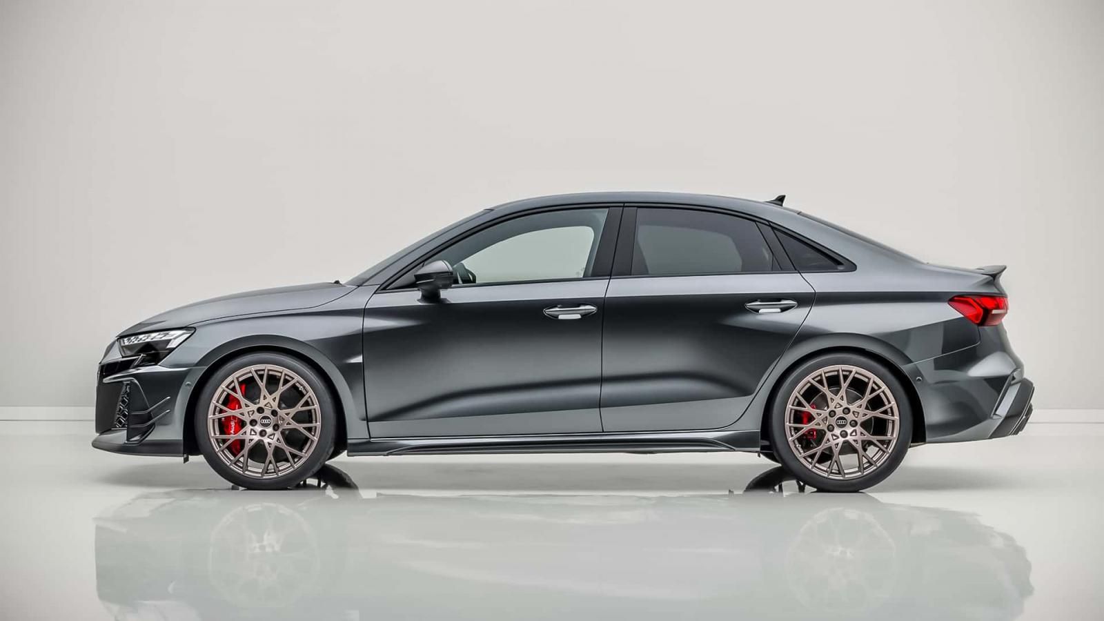 Το νέο Audi RS3 τιμά τον θρυλικό πεντακύλινδρο κινητήρα!